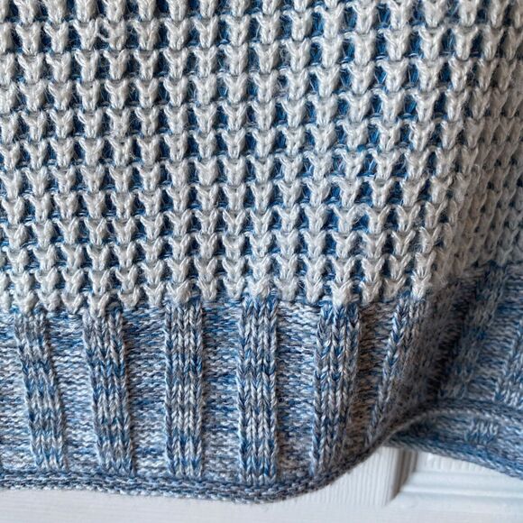 A New Approach a.n.a. Sweater Women’s Size Medium Round Neck Pullover Light - Picture 6 of 11